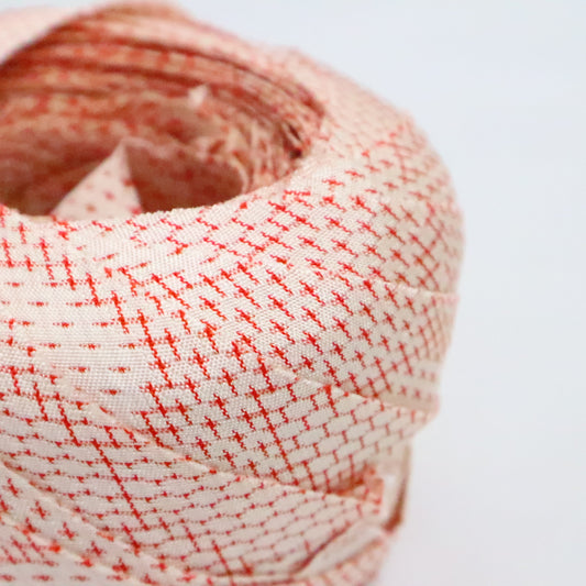 白地に赤の牡丹柄・絣柄・紬(Y02308021)