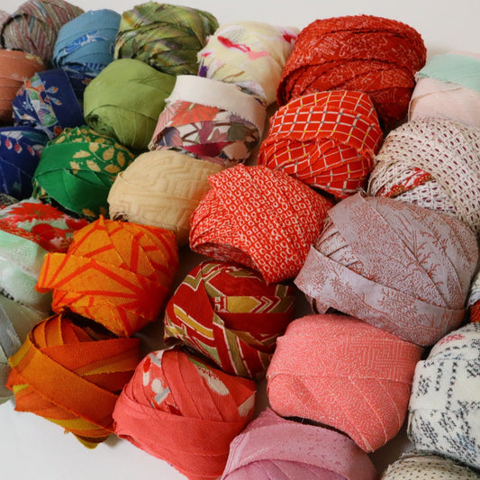 kimonoyarnBOXランダム(10m10種)(ロゴ入り組紐ディスク付きキットプレゼント)34%OFF