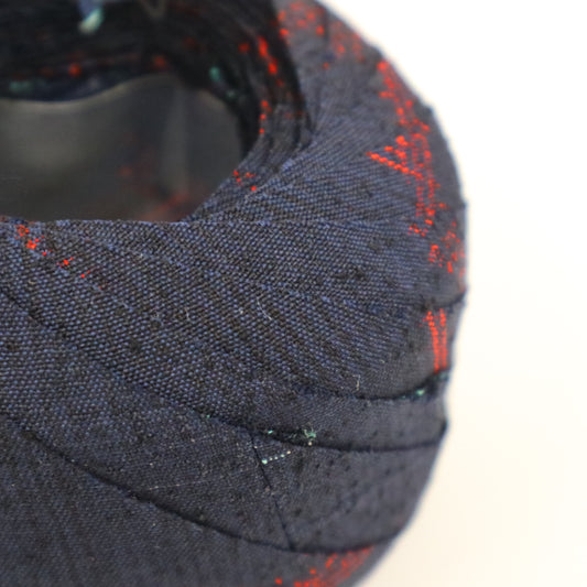 藍色に赤の絣柄・紬(Y02403024)