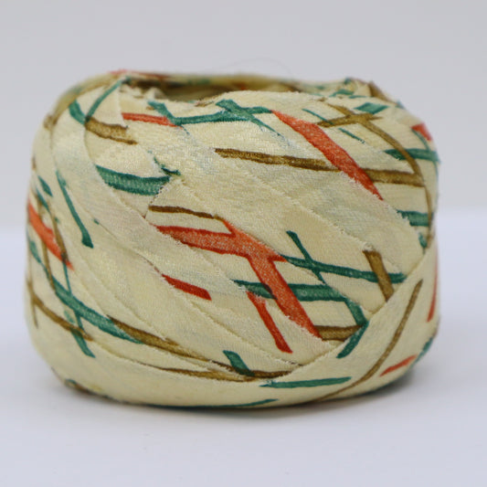 卵色に緑・茶・赤の変わり格子柄・縮緬(Y02404022)