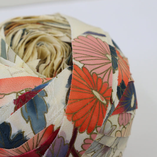 【再販】白カラフル花模様・友禅(Y02205013)