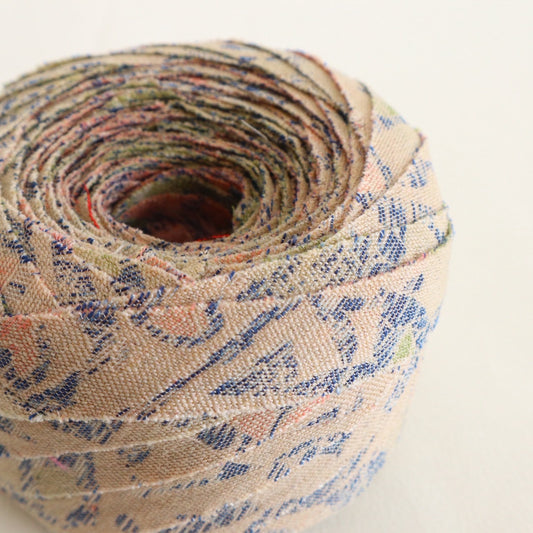 ベージュに紺とピンクの抽象柄・ウール(Y02601005)