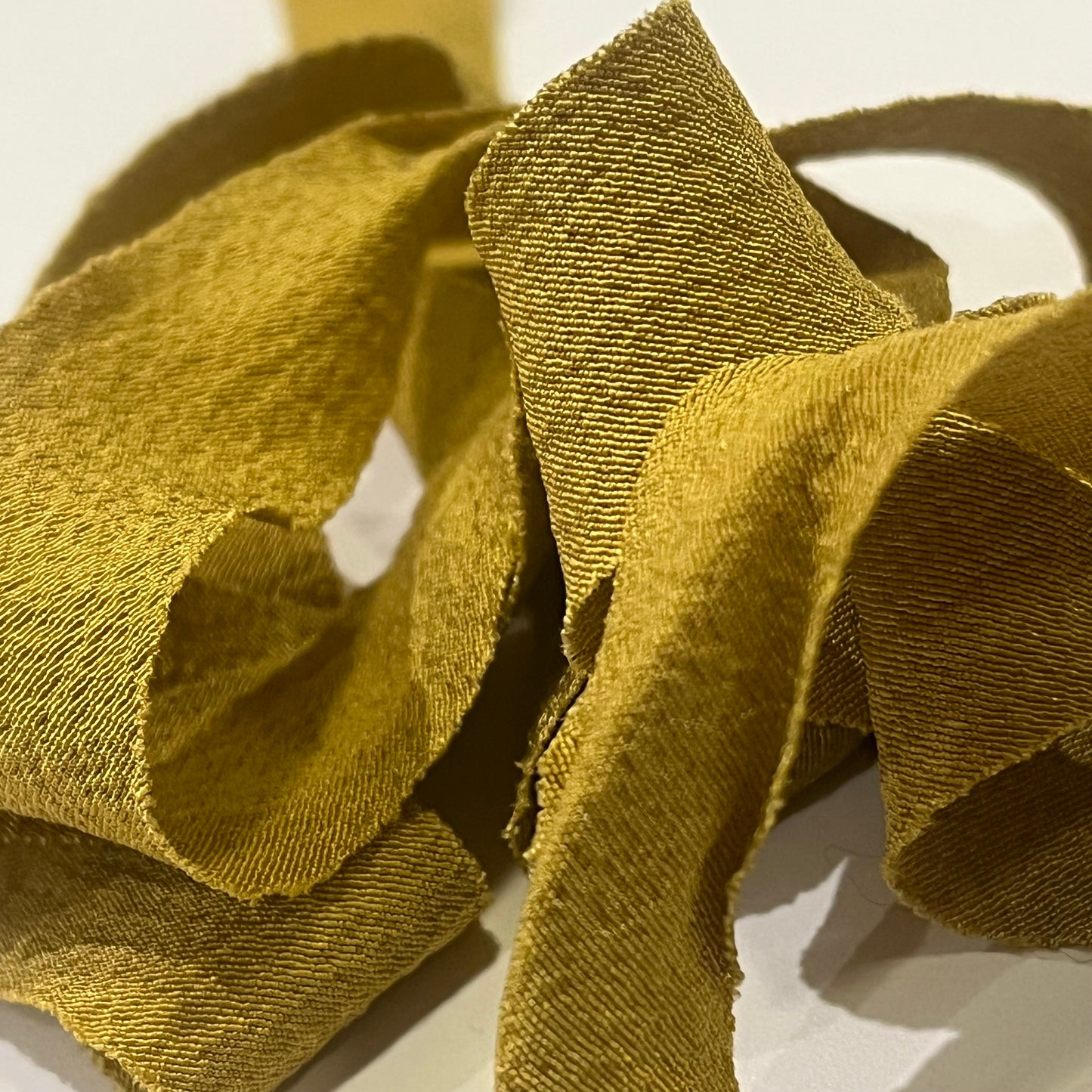 辛子色の無地・縮緬(Y02508001)