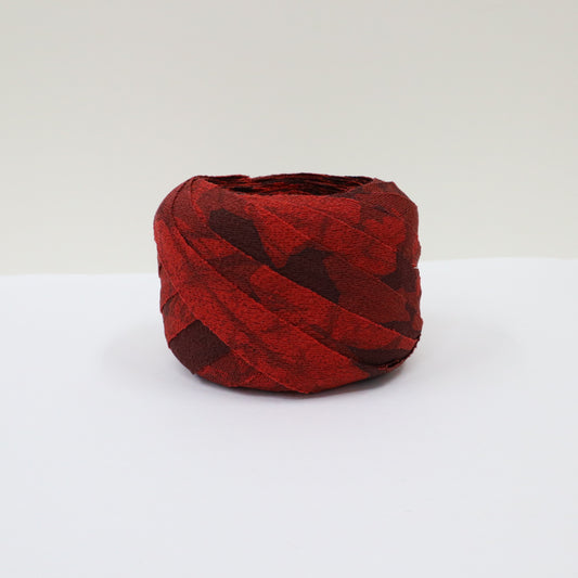 墨色と赤の抽象柄・縮緬(Y02403010)