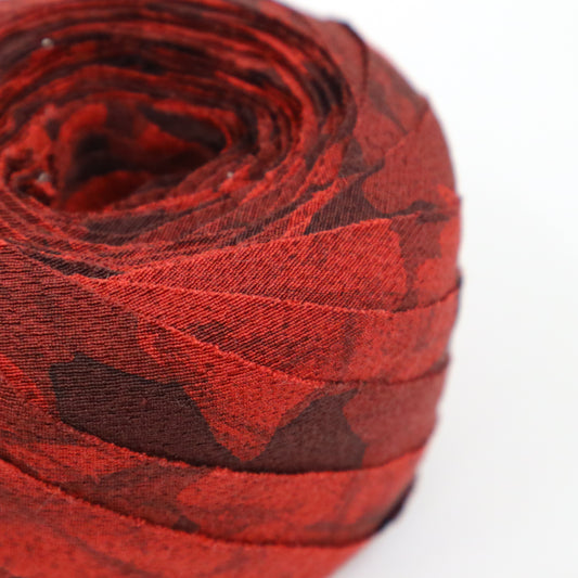 墨色と赤の抽象柄・縮緬(Y02403010)