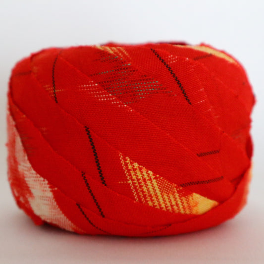 赤に黄・白・黒の絣柄・ウール(Y02211006)