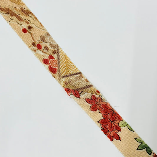 桜桃色に灰色の松竹楓と屋敷柄・小紋(Y02003023)