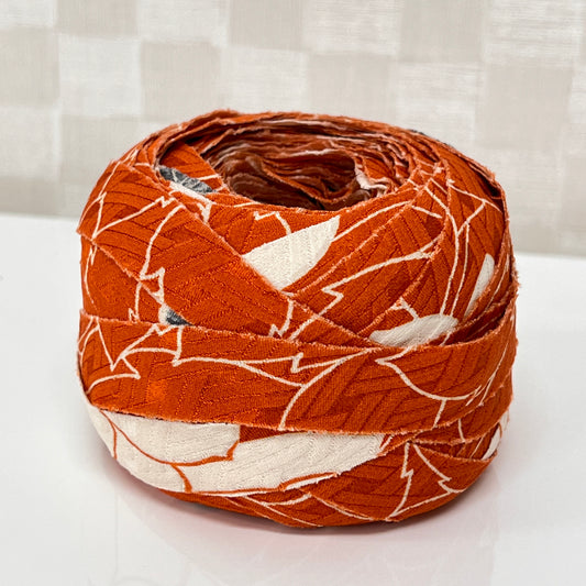 橙色に白の牡丹と葉、灰色の花柄・縮緬(Y02202025)