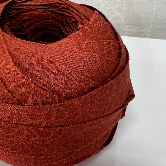 緋色(くすんだ赤)の無地・縮緬(Y02008052)