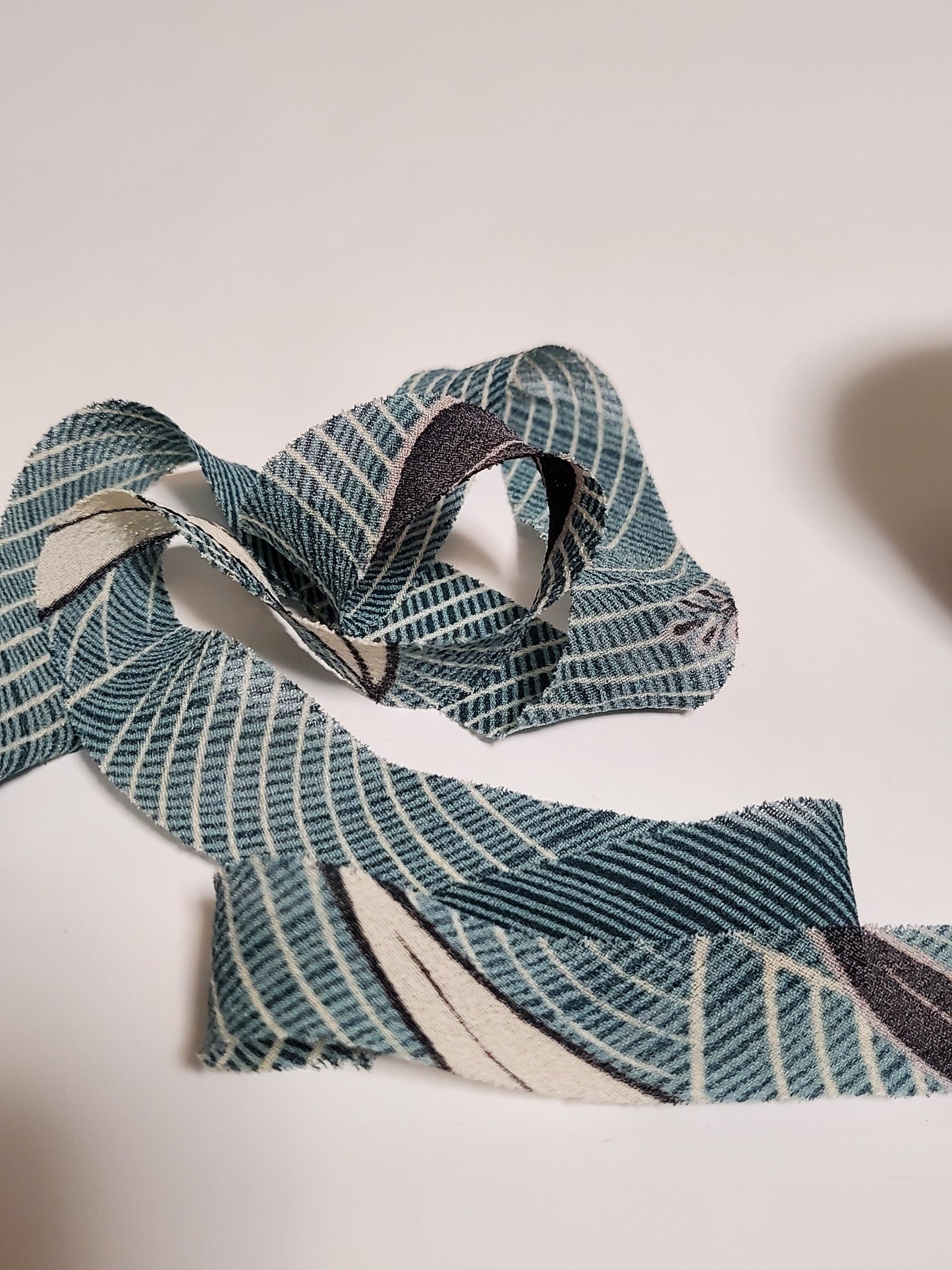 緑がかった青の紗、撫子柄(YY00005064)