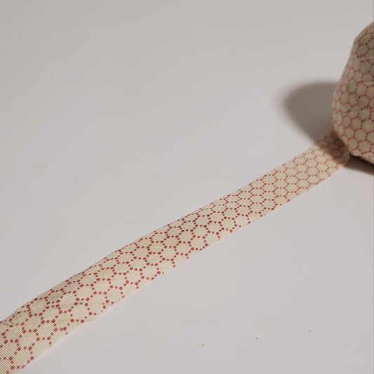 白地に桃色の亀甲柄・黄緑色の駒模様(Y00010113)