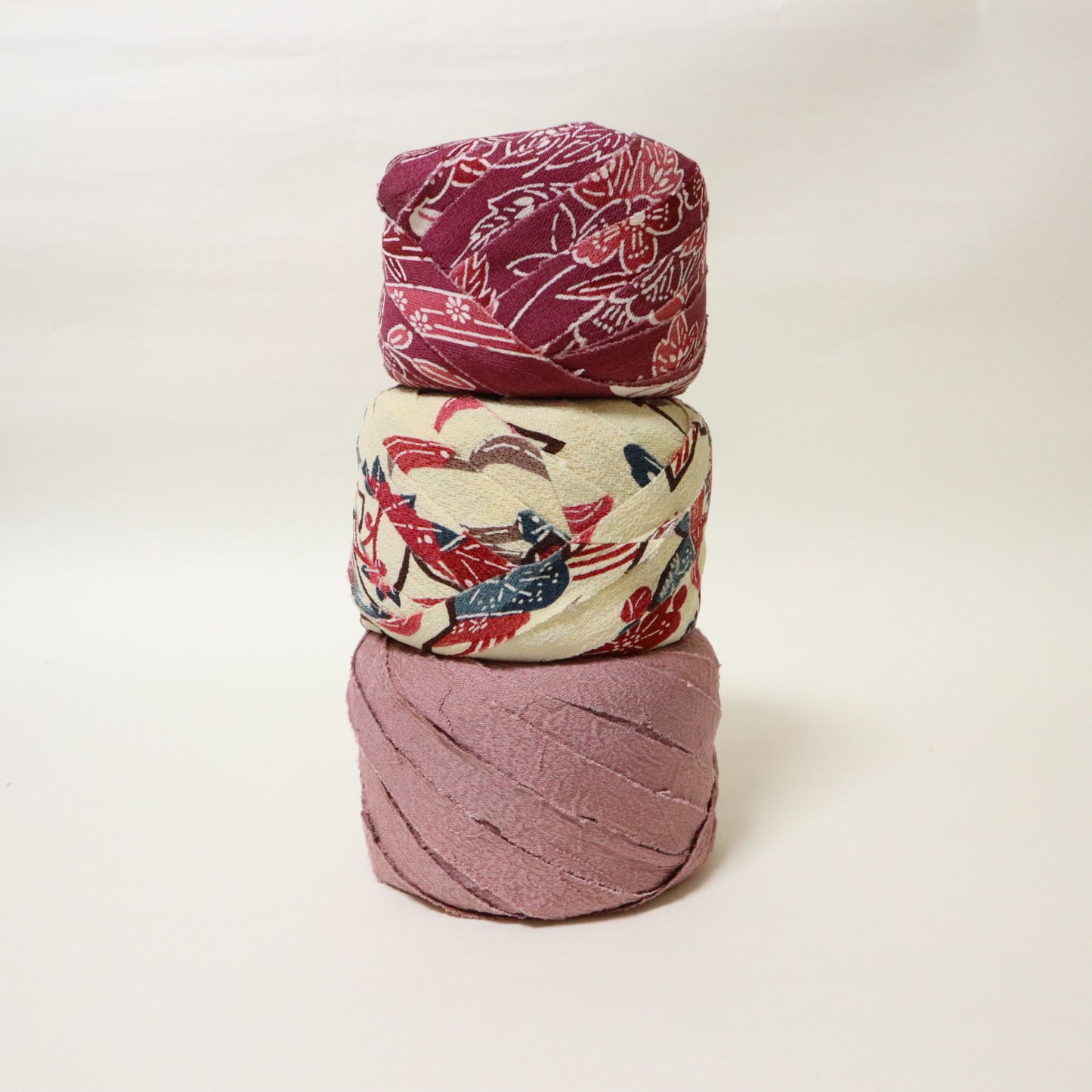 kimonoyarnお年玉BOX⑮（50m×3玉）（ロゴ入り組紐ディスク付きキットプレゼント）46％OFF