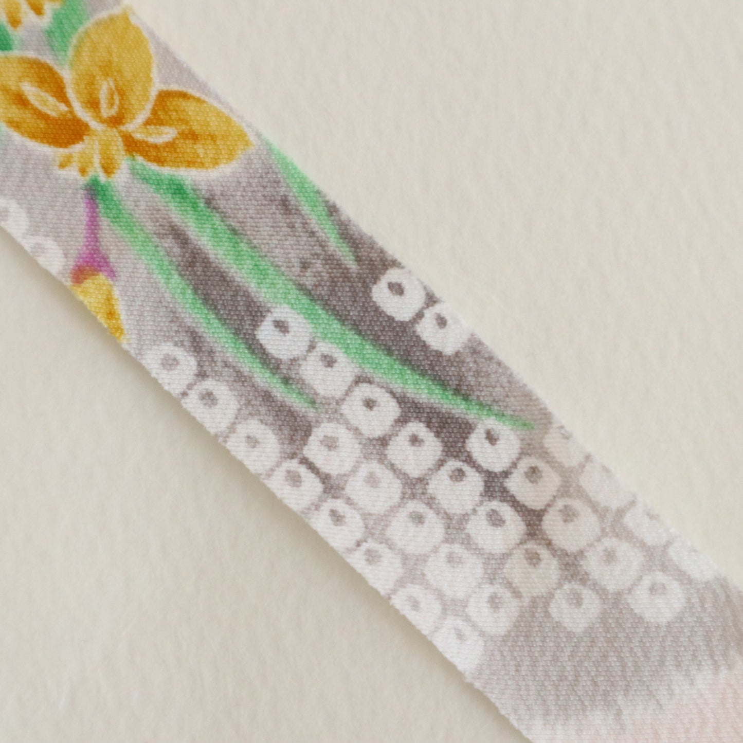 薄紫に花や鹿の子柄(Y02605009）