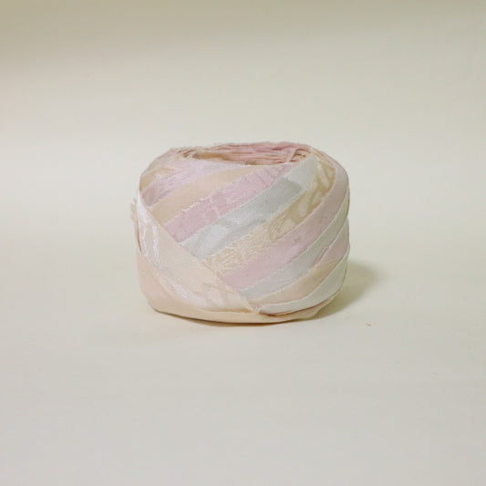 白ピンク長襦袢　正絹(Y02511004）