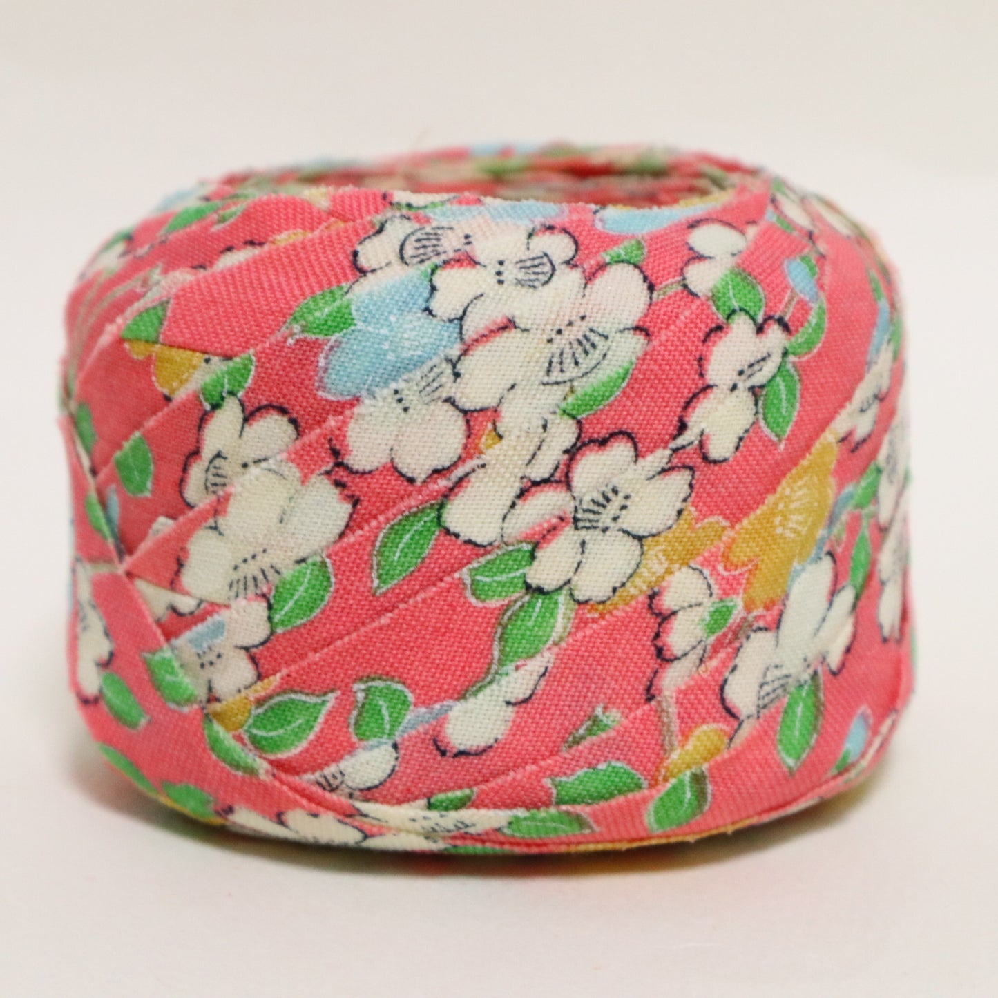 ピンクにカラフルな桜柄・モスリン(Y02601009）