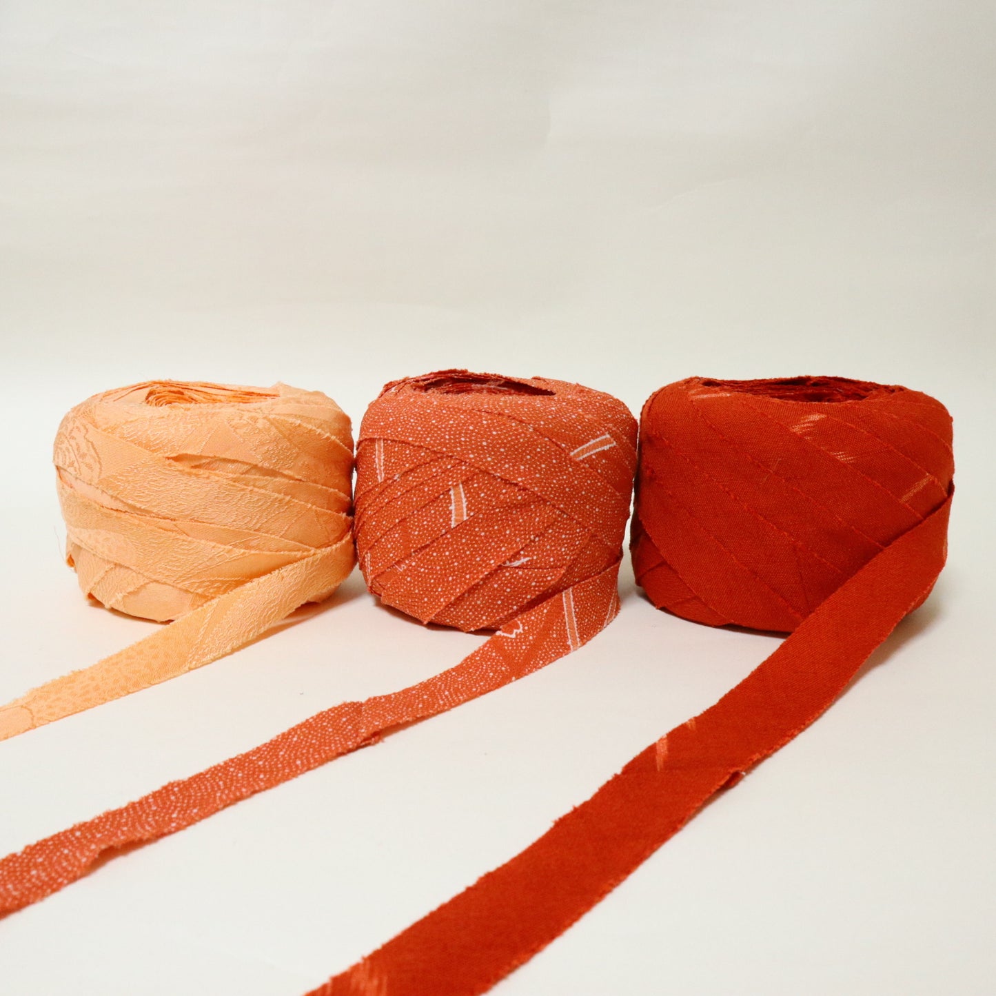 kimonoyarnお年玉BOX⑫（50m×3玉）（ロゴ入り組紐ディスク付きキットプレゼント）46％OFF