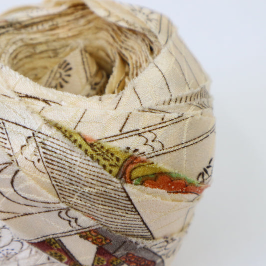 白 屋敷に花模様(Y02206015)