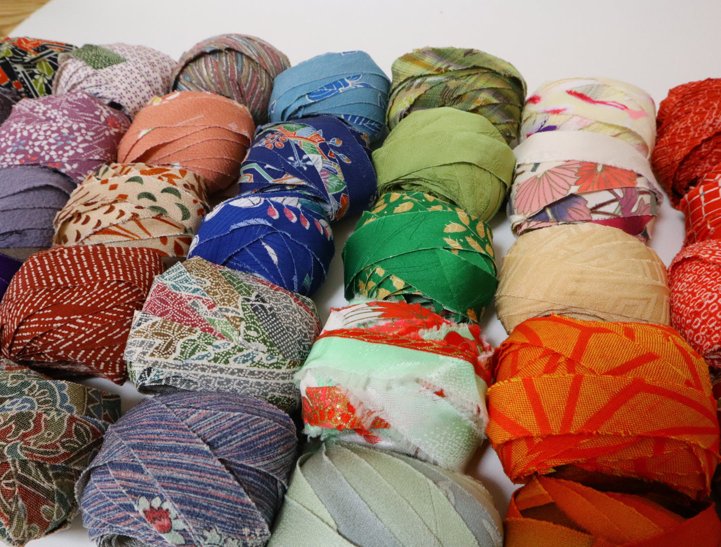 kimonoyarnお年玉BOXランダム（10m10種）（ロゴ入り組紐ディスク付きキットプレゼント）34％OFF