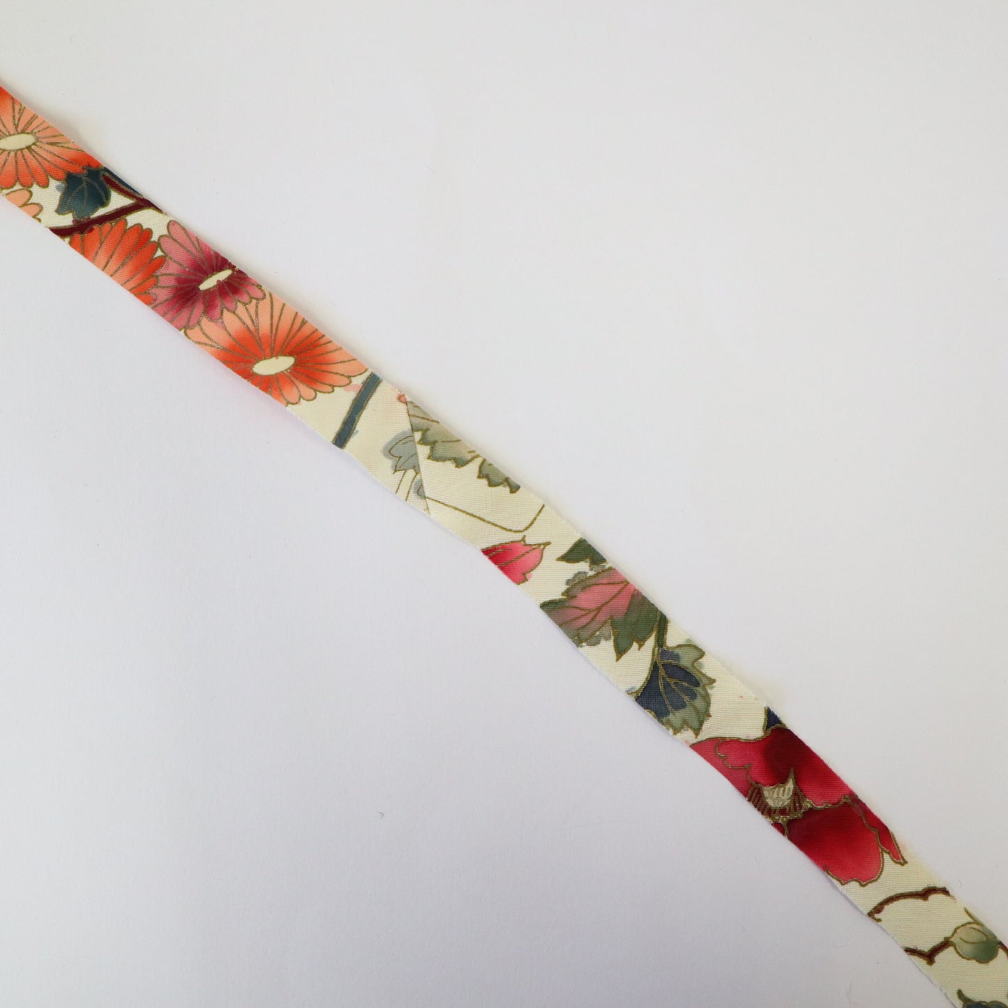 【再販】白カラフル花模様・友禅(Y02205013）