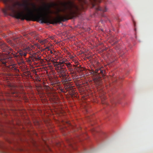 赤と黒の紬(Y02004093)